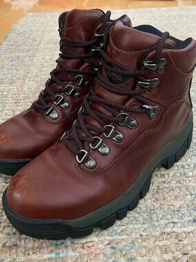 VINTAGE EMS Baxter Hiking Trail Outdoor Boots Women's Size 7.5 Burgundy-Brown